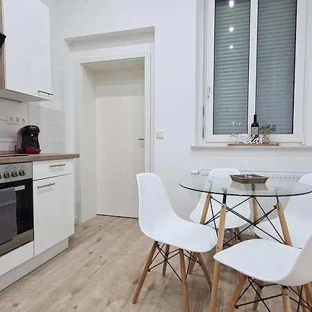 Ihr Zu Hause Auf Zeit! *